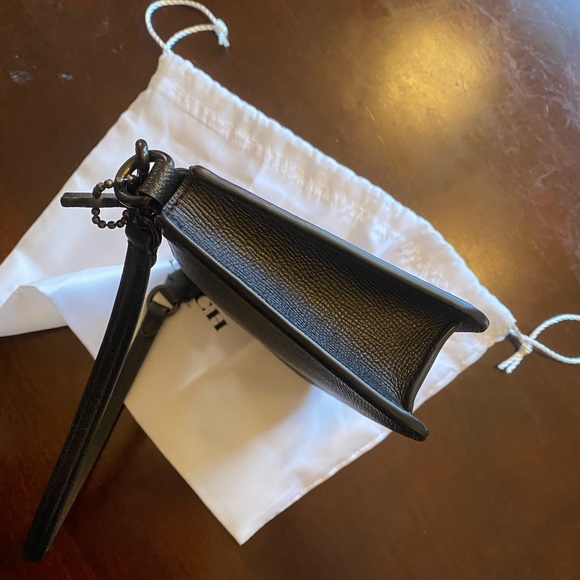 Coach -Leather Shoulder Bag - Picture 8 of 11